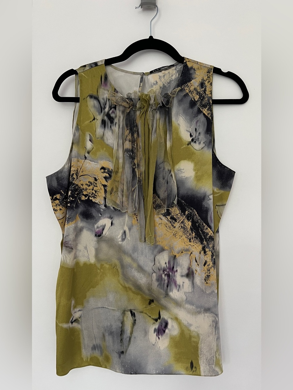 Elie Tahari Sleeveless Tie-Neck Printed Silk Blouse - Olive Multi